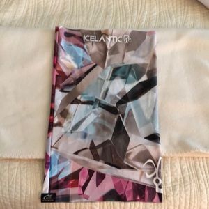 Icelantic neck gaiter